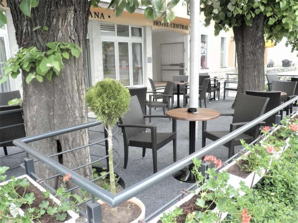 Hotel Central Bród Kültér fotó